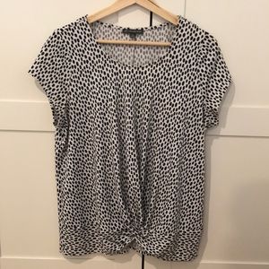 Perfect work blouse 🤍🖤